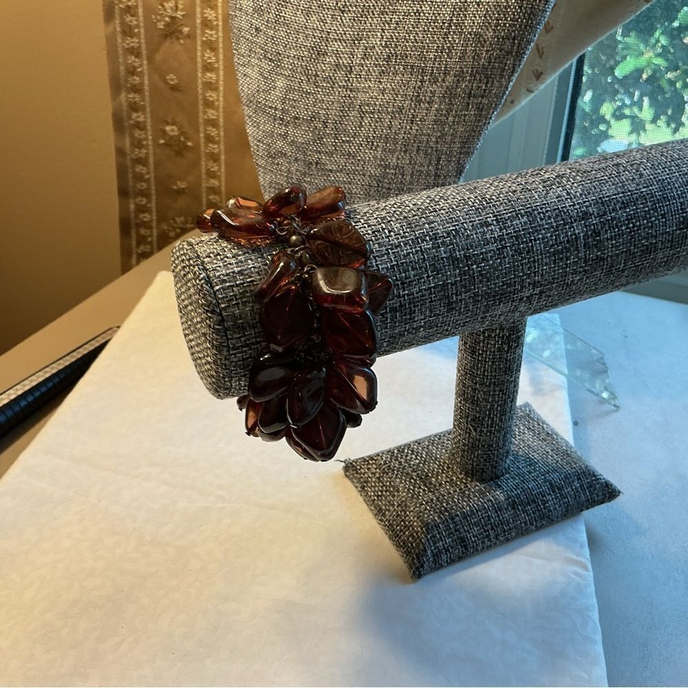 Brown Petal Bead Bracelet